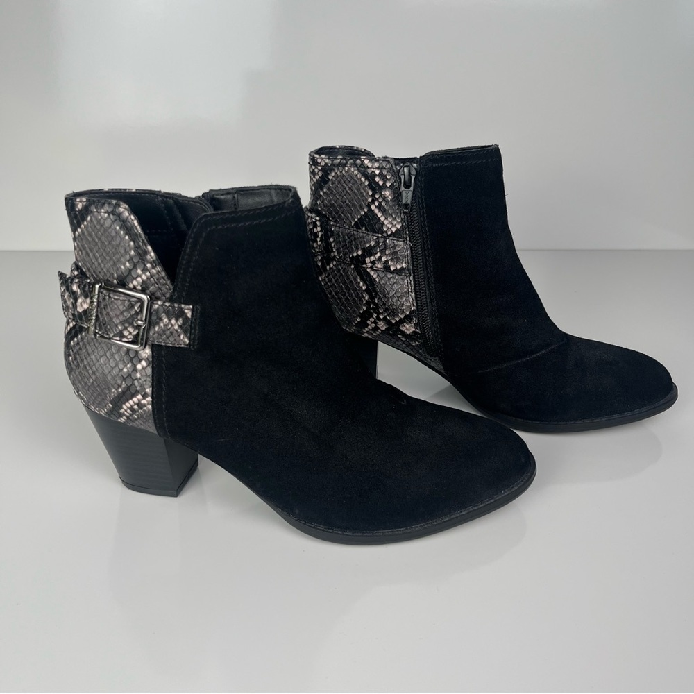 Vionic Naomi Stylish Black and Silver Snake Print Ankle Boots
